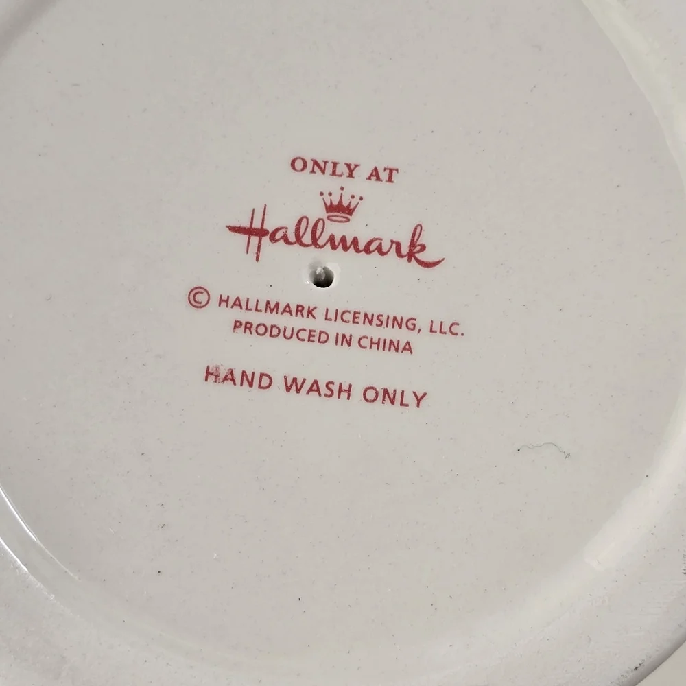 Hallmark White Snowflake Cake Stand Ceramic Pedestal Dessert Stand Winter Decor